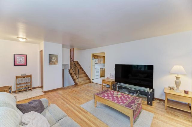 1795 W JO ANN Lane, Addison, IL 60101