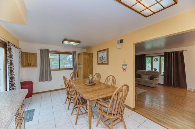 1795 W JO ANN Lane, Addison, IL 60101
