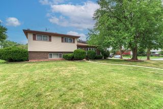 1795 W JO ANN Lane, Addison, IL 60101