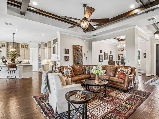 125 Sowing Oak DR, San Marcos, TX 78666