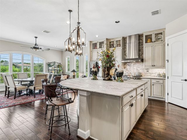 125 Sowing Oak DR, San Marcos, TX 78666