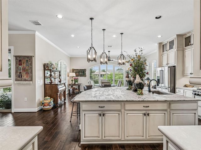 125 Sowing Oak DR, San Marcos, TX 78666