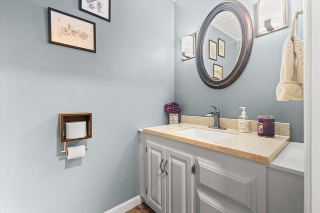 1125 School St, Mansfield, MA 02048