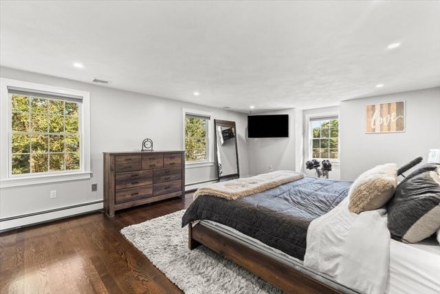 1125 School St, Mansfield, MA 02048