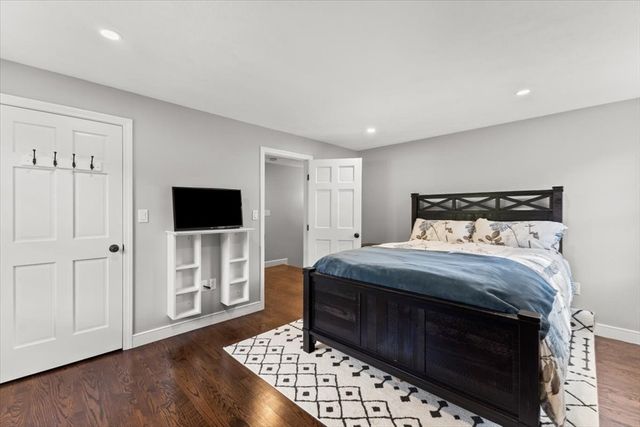1125 School St, Mansfield, MA 02048
