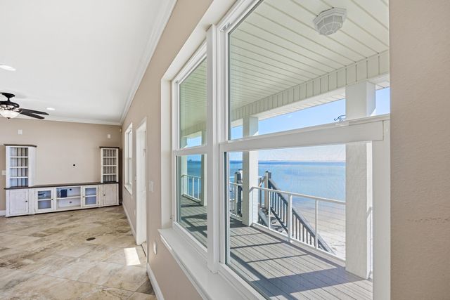 115 Port Drive, Shalimar, FL 32579