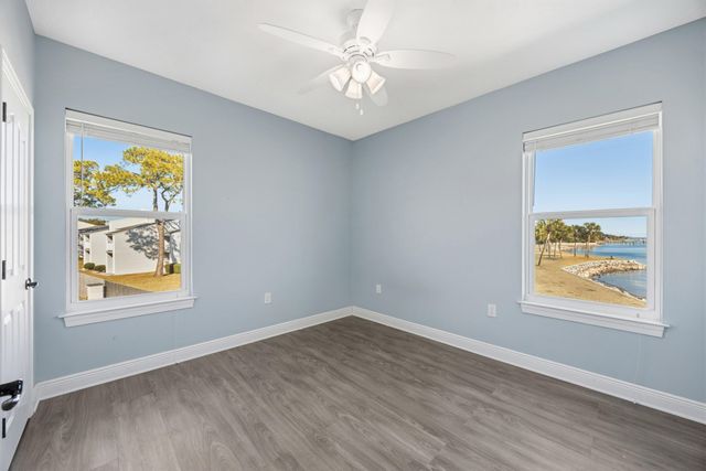 115 Port Drive, Shalimar, FL 32579