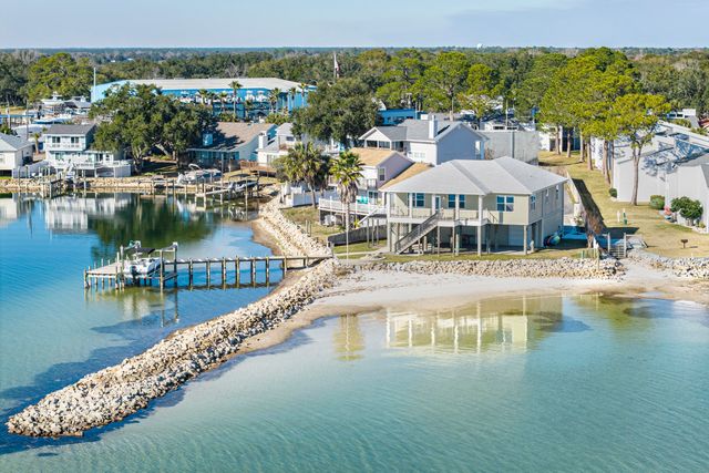 115 Port Drive, Shalimar, FL 32579