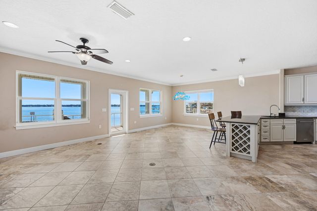 115 Port Drive, Shalimar, FL 32579