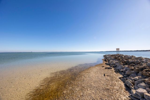 115 Port Drive, Shalimar, FL 32579