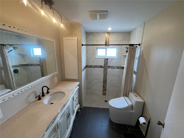 802 S GREEN CIRCLE, Venice, FL 34285