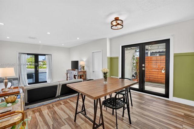 7016 SW 103rd Pl, Miami, FL 33173