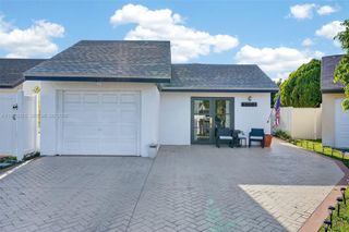 7016 SW 103rd Pl, Miami, FL 33173