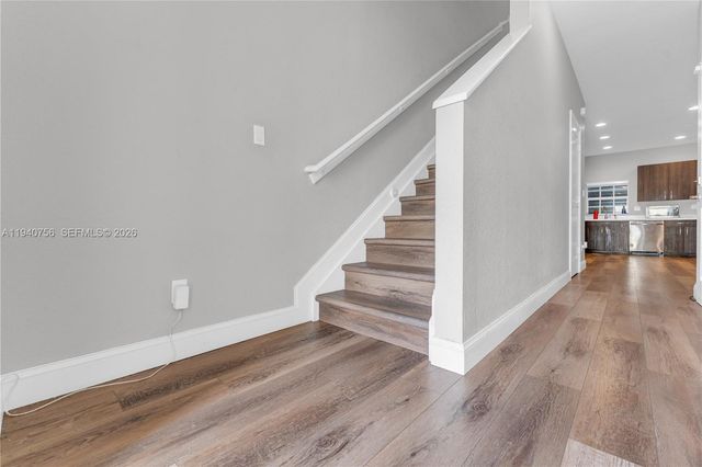 4040 NW 11th St, Lauderhill, FL 33313