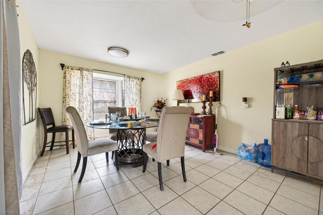 614 Pine Circle, Seabrook, TX 77586