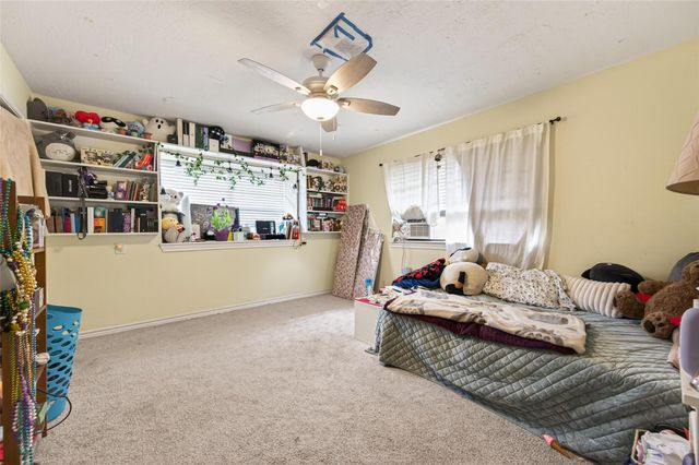 614 Pine Circle, Seabrook, TX 77586