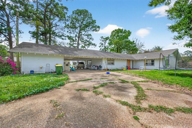 614 Pine Circle, Seabrook, TX 77586