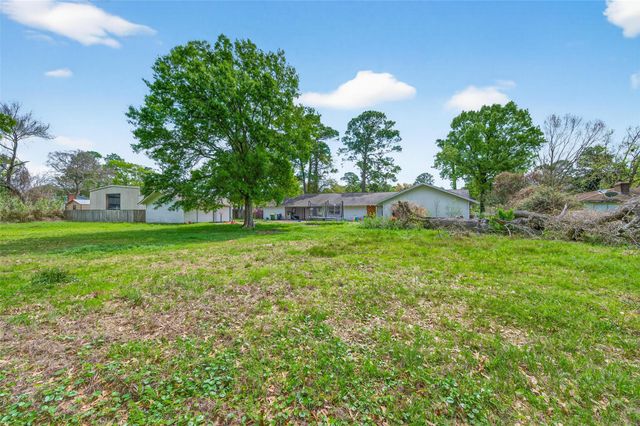 614 Pine Circle, Seabrook, TX 77586
