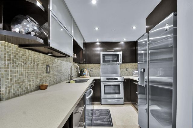 2401 Collins Avenue 1711, Miami Beach, FL 33140