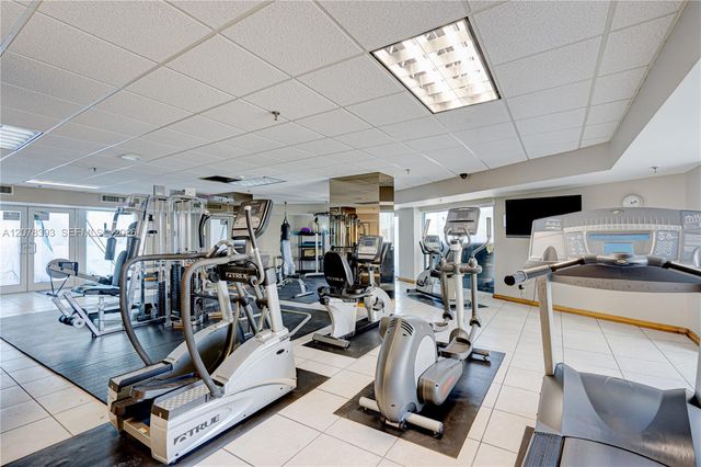 2401 Collins Avenue 1711, Miami Beach, FL 33140