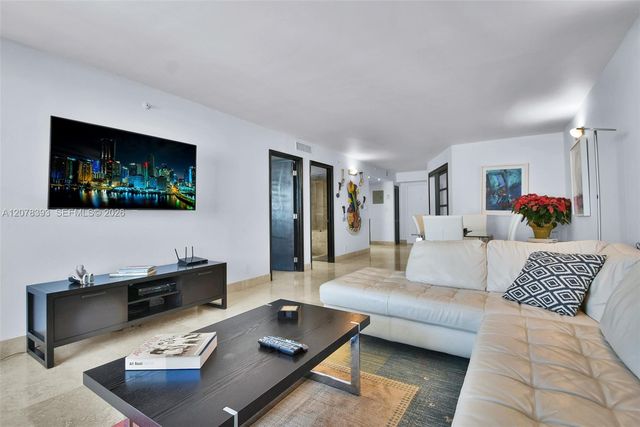2401 Collins Avenue 1711, Miami Beach, FL 33140