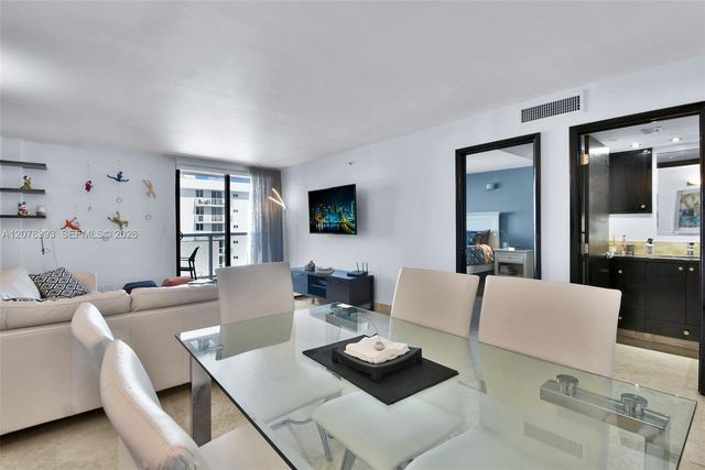 2401 Collins Avenue 1711, Miami Beach, FL 33140