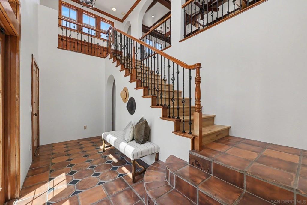 7929 Entrada De Luz East, San Diego, CA 92127 — photo 3