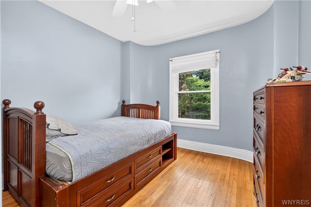 61 West Oakwood Place, Buffalo, NY 14214