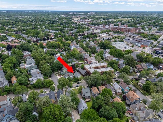 61 West Oakwood Place, Buffalo, NY 14214