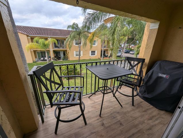 1045 Lake Shore Drive 202, Lake Park, FL 33403