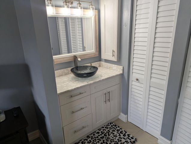 1045 Lake Shore Drive 202, Lake Park, FL 33403