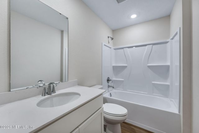 704 HOLLY LAKES Drive, Orange Park, FL 32073