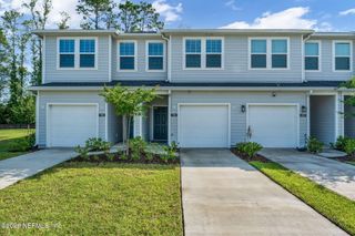 704 HOLLY LAKES Drive, Orange Park, FL 32073