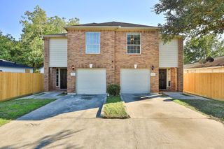 4624 Larkspur Street B, Houston, TX 77051