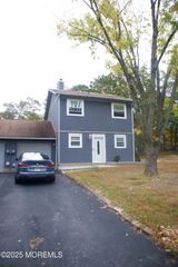 16 Finch Road, Howell, NJ 07731
