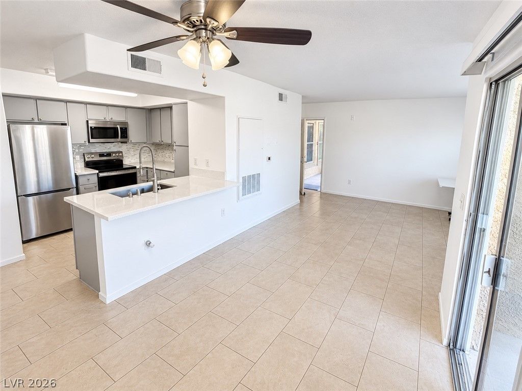 2300 East Silverado Ranch Boulevard 1077, Las Vegas, NV 89183 — photo 4