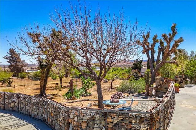 1010 Wamego, Yucca Valley, CA 92284