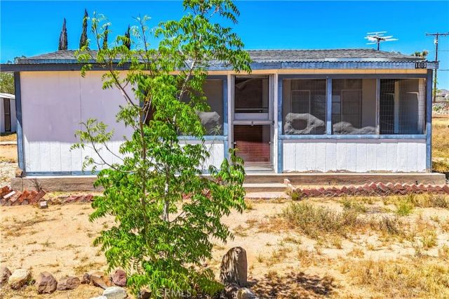 1010 Wamego, Yucca Valley, CA 92284