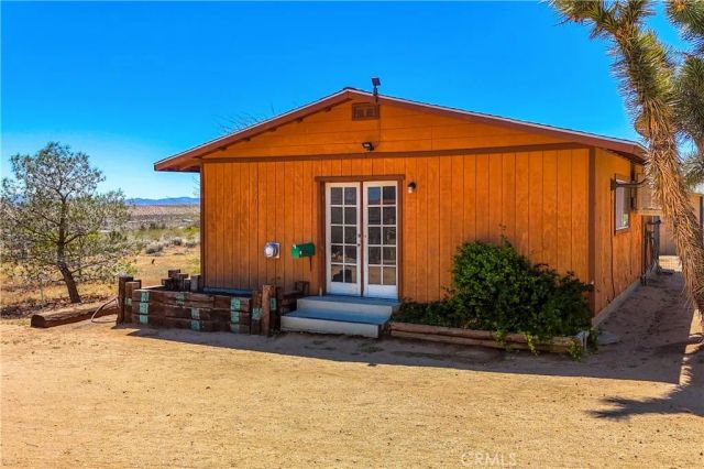 1010 Wamego, Yucca Valley, CA 92284