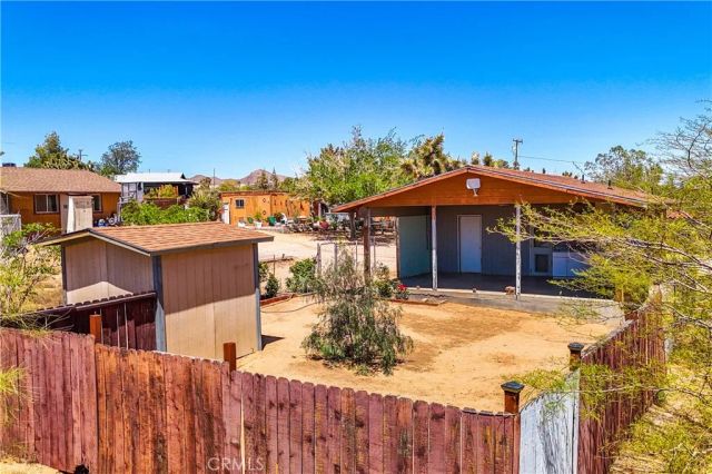 1010 Wamego, Yucca Valley, CA 92284