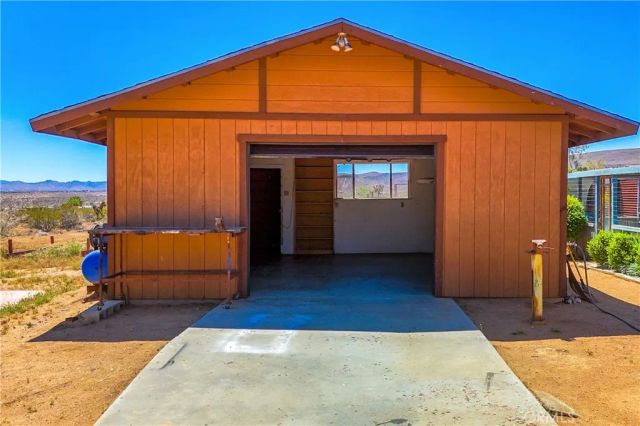 1010 Wamego, Yucca Valley, CA 92284
