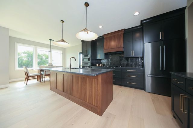 1005 S Haley Ave Avenue, Brandon, SD 57005