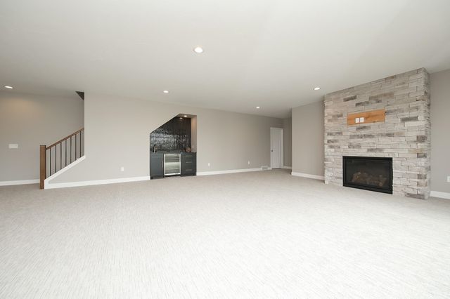 1005 S Haley Ave Avenue, Brandon, SD 57005