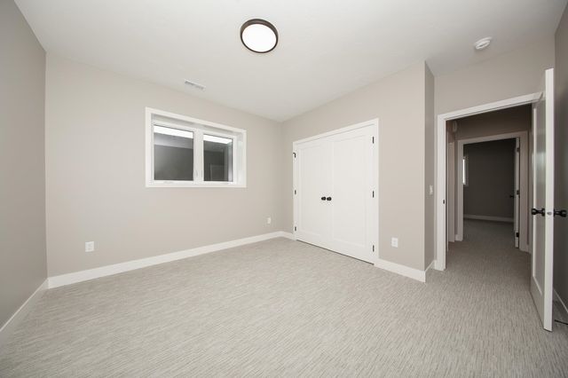 1005 S Haley Ave Avenue, Brandon, SD 57005