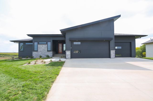 1005 S Haley Ave Avenue, Brandon, SD 57005