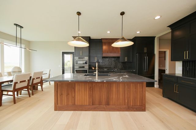 1005 S Haley Ave Avenue, Brandon, SD 57005