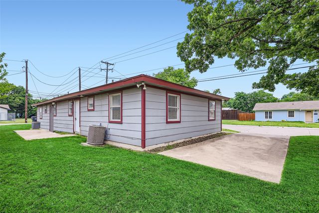 1102 Jefferson Street A & B, Mckinney, TX 75069