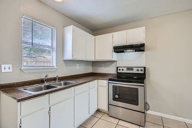 1102 Jefferson Street A & B, Mckinney, TX 75069