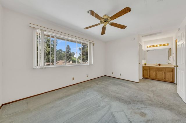 5382 Yellow Pine Way, Sacramento, CA 95841