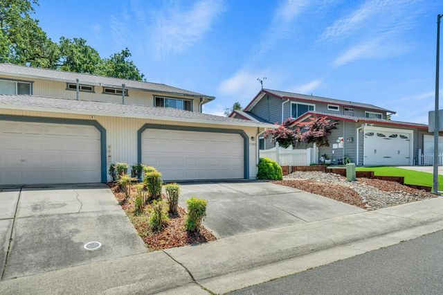 5382 Yellow Pine Way, Sacramento, CA 95841